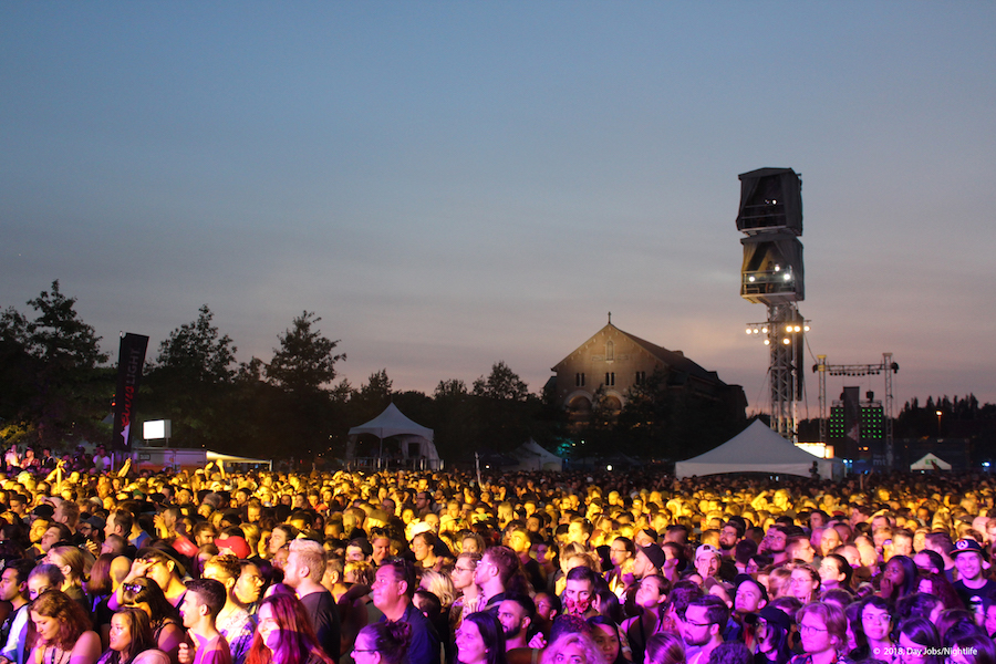 2-crowd